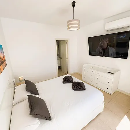 New York * Playa Blanca (Lanzarote)